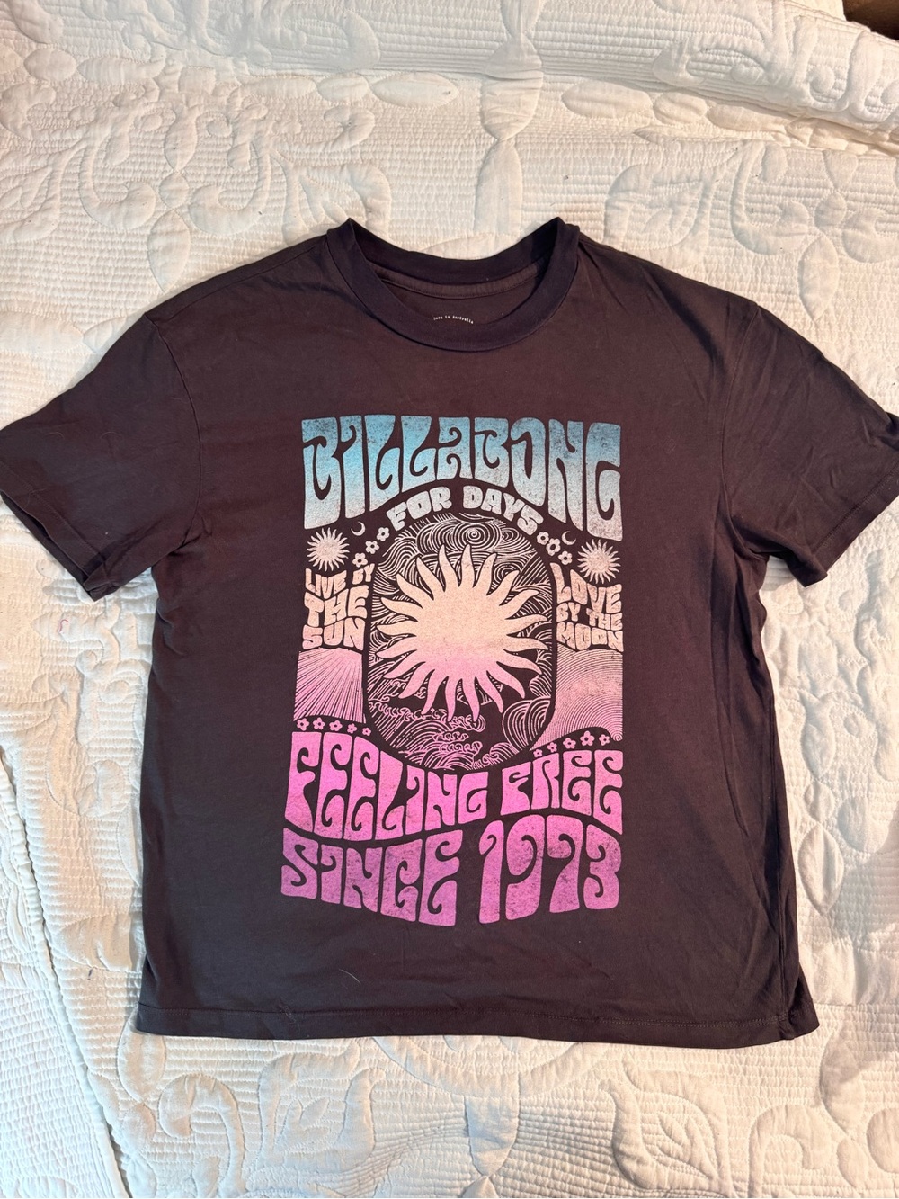 Billabong women’s Black Tee with Pink & Blue Retro Sun Graphic Oversized
